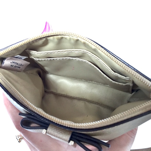 🛑SALE🛑 Coach gold wristlet - Picture 4 of 4